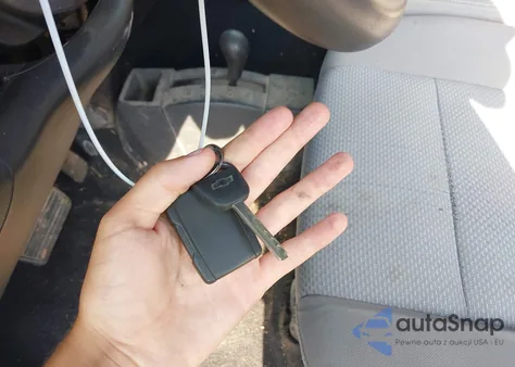 2015 Chevrolet Silverado 1500 Ls z USA, uszkodzony, nr VIN 1GCVKPEC1FZ227018